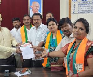 రైతులకు ఔట్పుట్ సబ్సిడీ కోరుతూ బిజెపి ఆధ్వర్యంలో ఆర్డీవోకు వినతి పత్రం