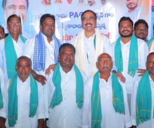 రైతుల సంక్షేమానికి పీఏసీఎస్‌లు సమర్థవంతంగా పనిచేయాలి: ఎమ్మెల్యే డా. సంజయ్ కుమార్